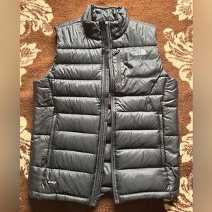 The North Face Mens Size Small Puffer Vest